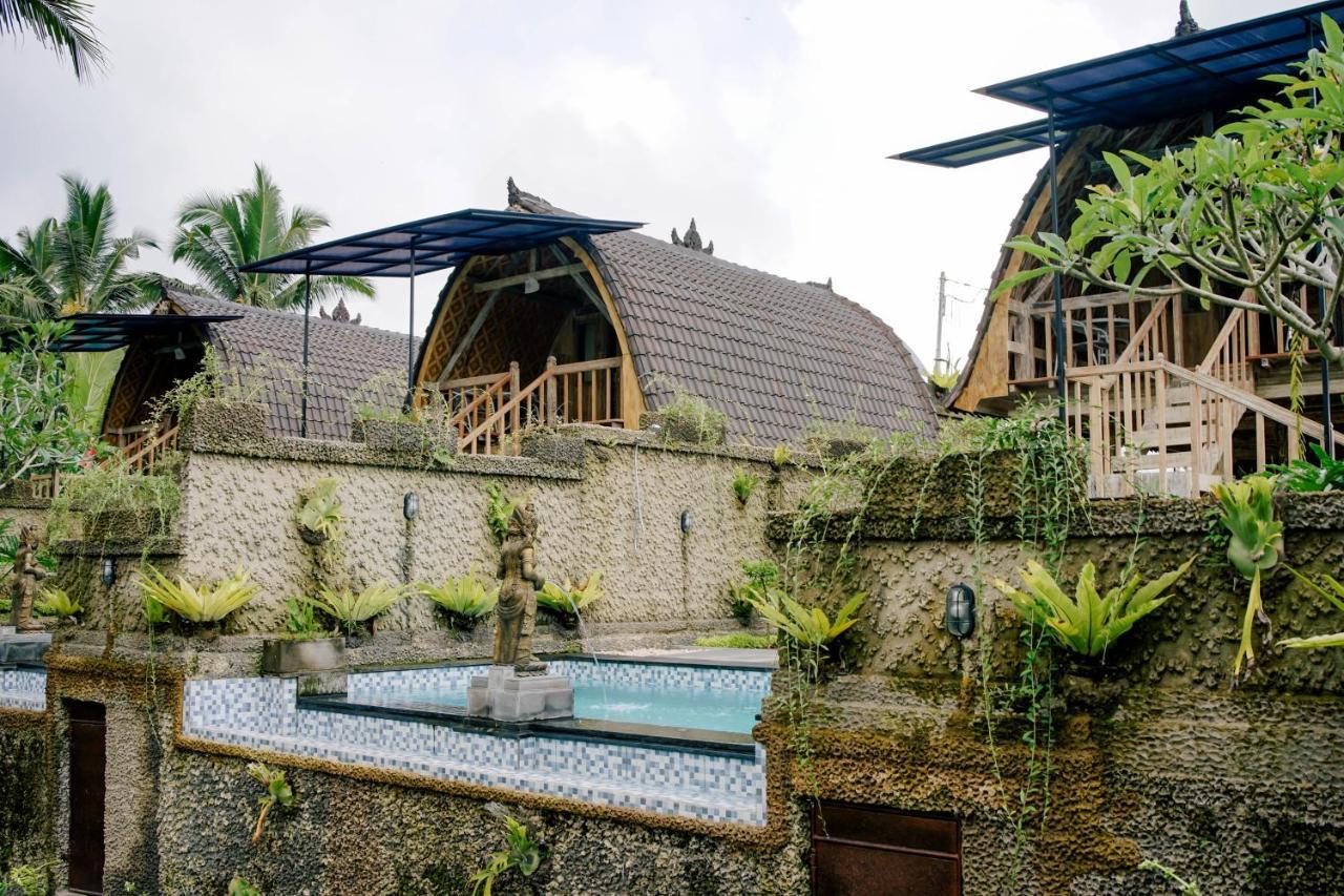 Villa Alvia Joglo House & Private Pool à Tampaksiring Extérieur photo