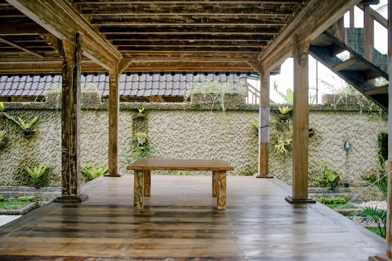 Villa Alvia Joglo House & Private Pool à Tampaksiring Extérieur photo